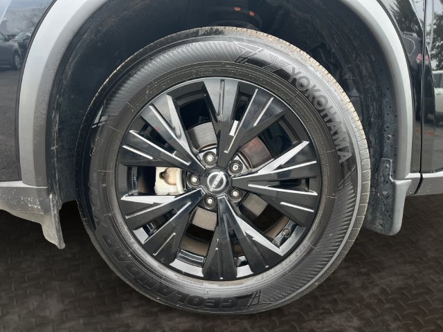Certified 2023 Nissan Rogue SV w/ SV Premium B Package AWD/4WD image 11