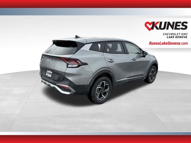 Used 2025 Kia Sportage LX image 4