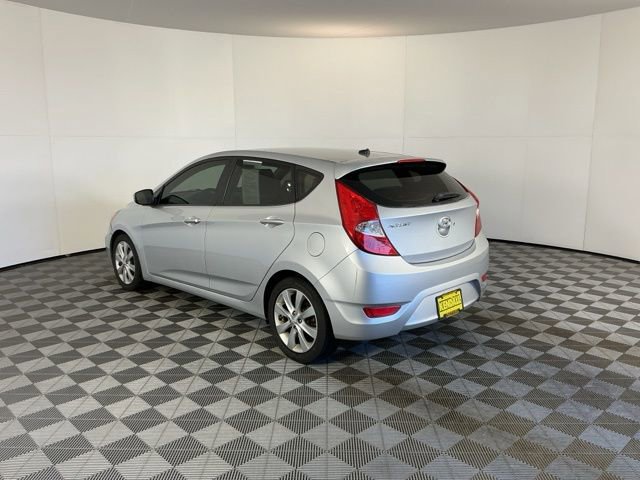 Used 2013 Hyundai Accent SE image 7