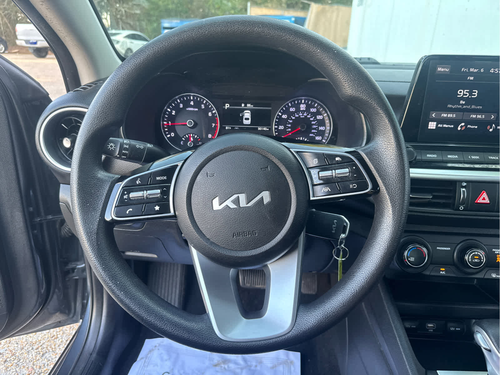 Used 2023 Kia Forte LXS w/ LXS Technology Package FWD image 22