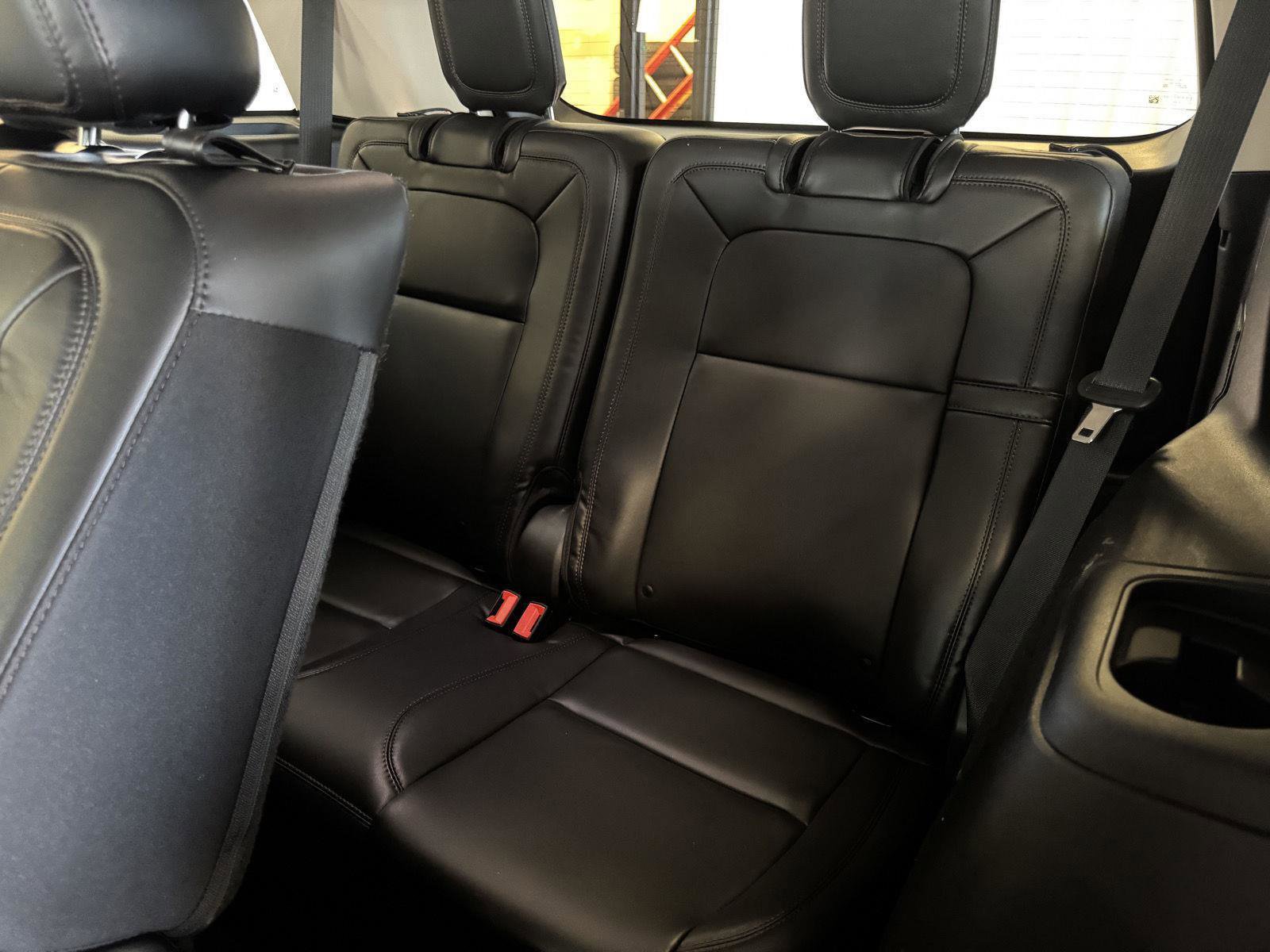 Used 2020 Lincoln Aviator Reserve w/ Equipment Group 201A image 33