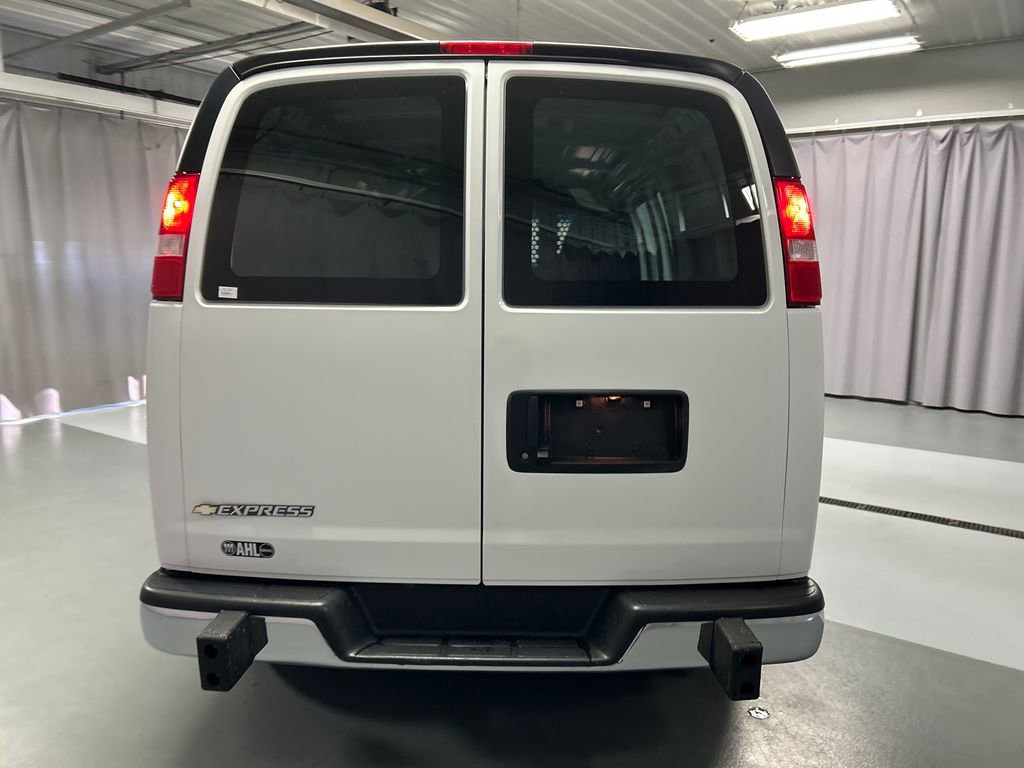 Used 2024 Chevrolet Express 2500 w/ Driver Convenience Package image 6