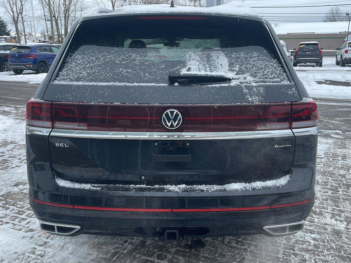 Used 2025 Volkswagen Atlas SEL Premium R-Line image 5