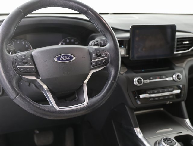 Used 2020 Ford Explorer Limited image 2