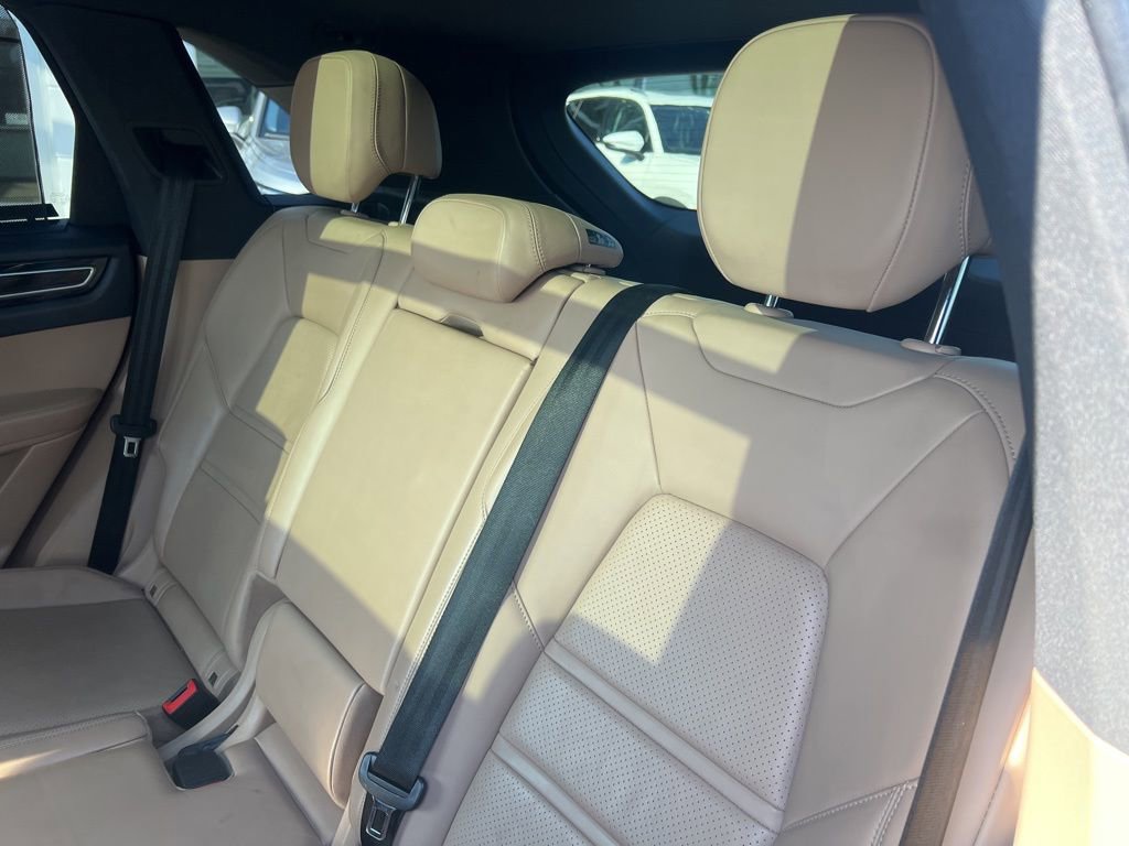 Used 2021 Porsche Cayenne AWD/4WD image 21