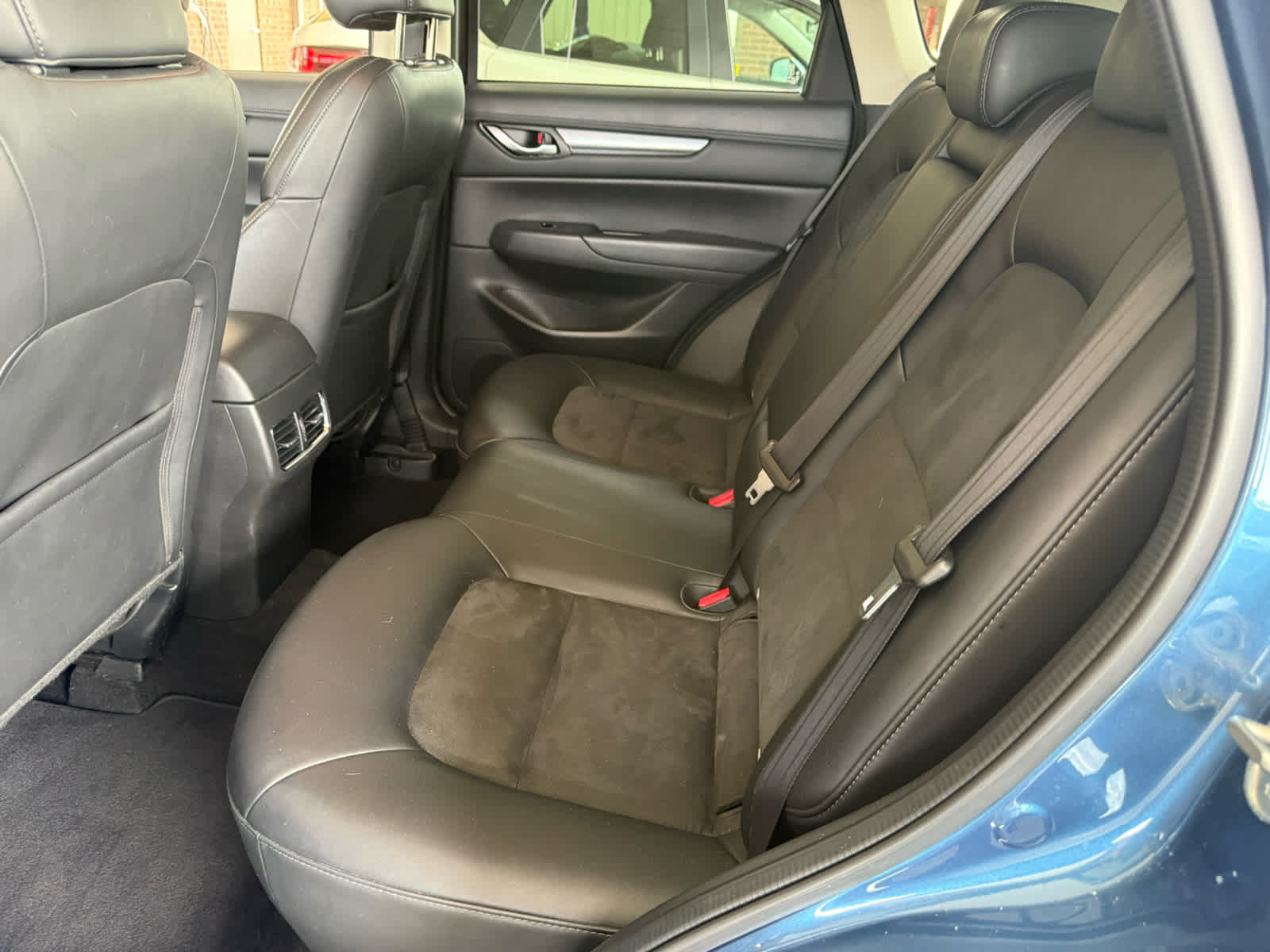 Used 2018 MAZDA CX-5 Touring w/ Preferred Equipment Package AWD/4WD image 5