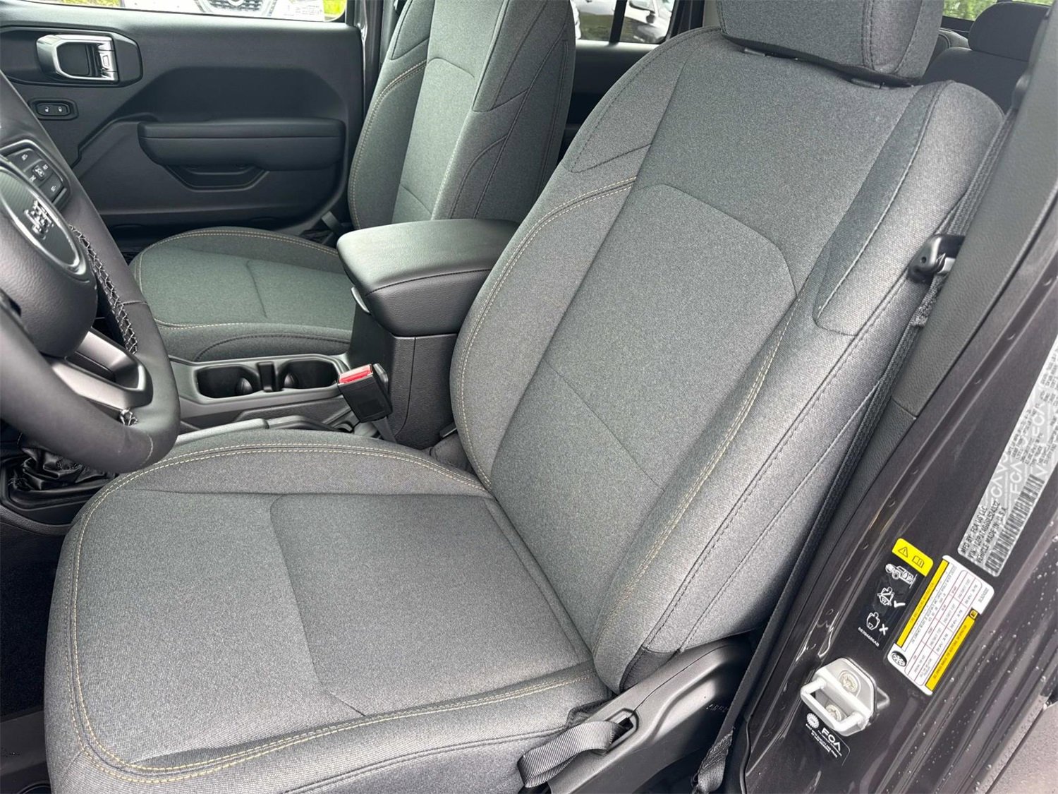 New 2025 Jeep Gladiator Sport image 23