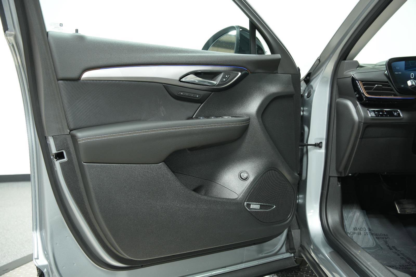 New 2025 Buick Envision Sport Touring image 24