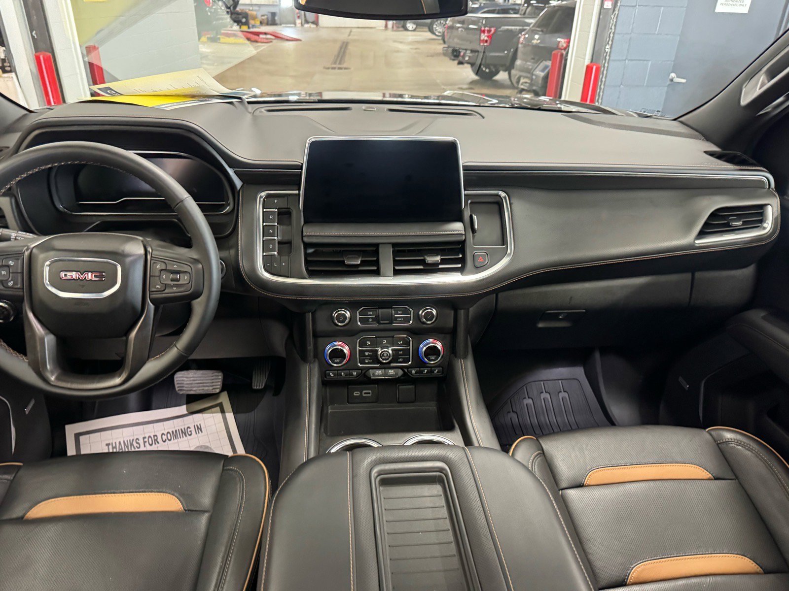Certified 2024 GMC Yukon AT4 w/ Technology Package AWD/4WD image 15