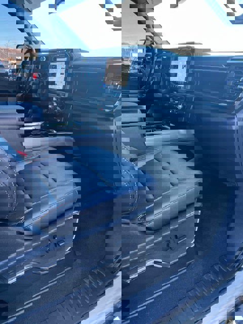 Used 2023 Ford F250 Lariat image 16