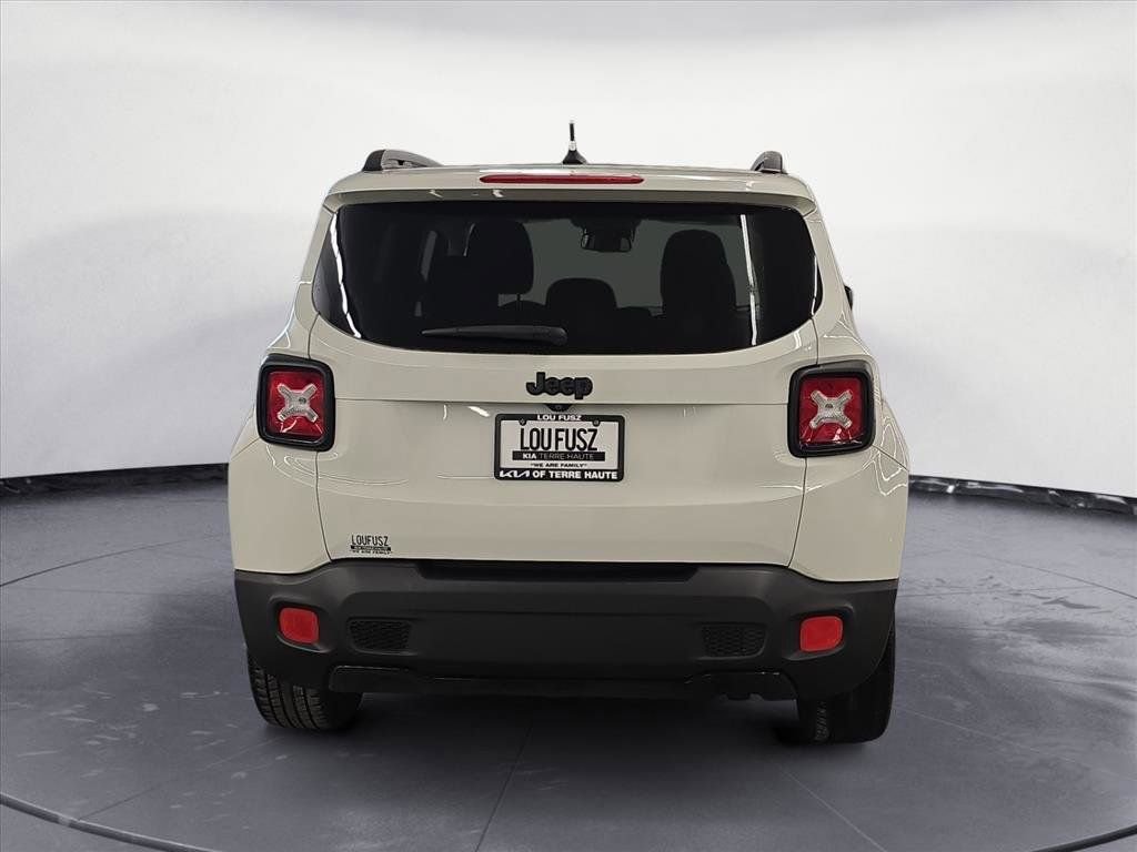 Used 2017 Jeep Renegade Altitude image 5