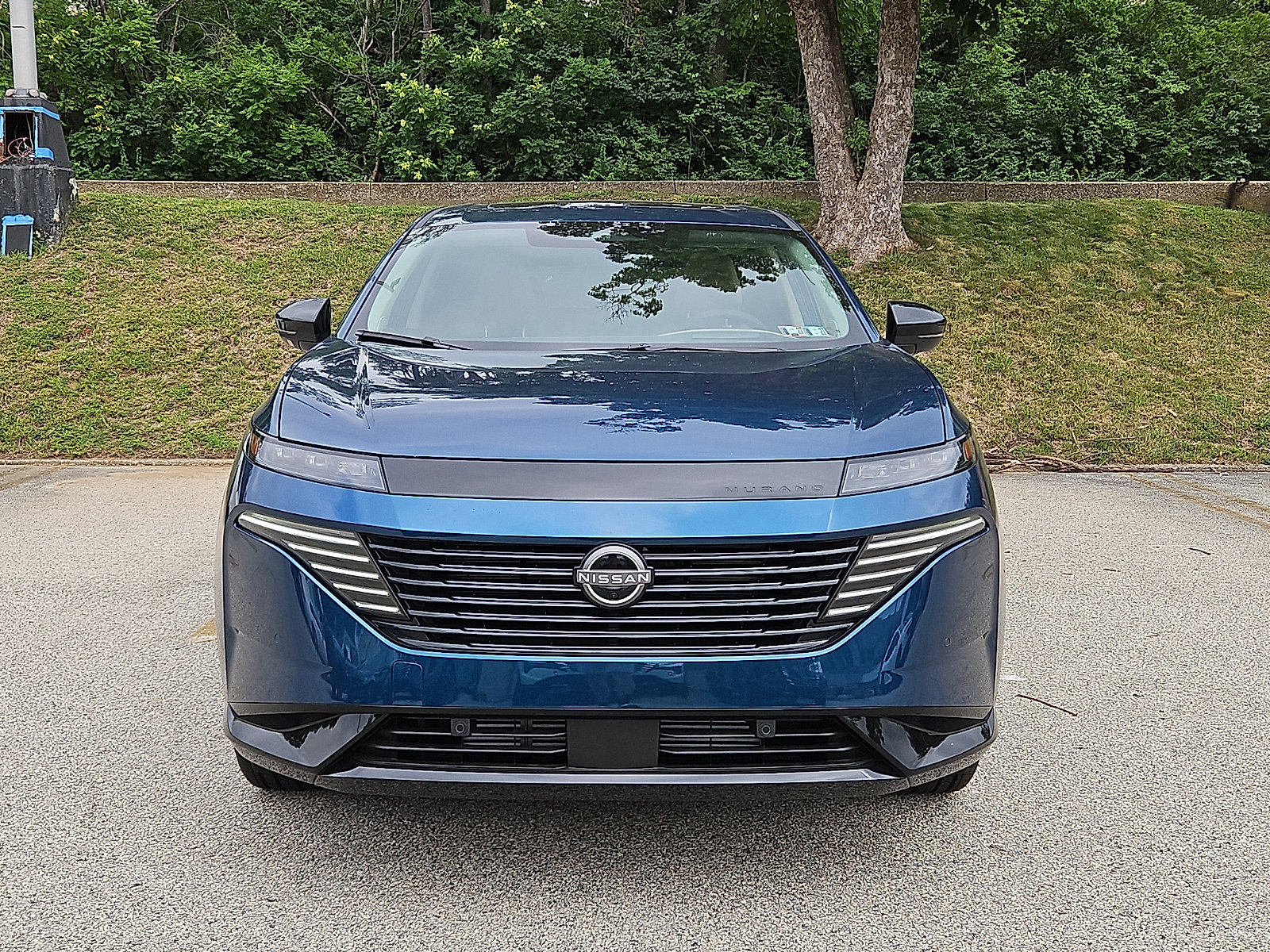 New 2026 Nissan Murano Platinum w/ Cargo Package AWD/4WD image 2