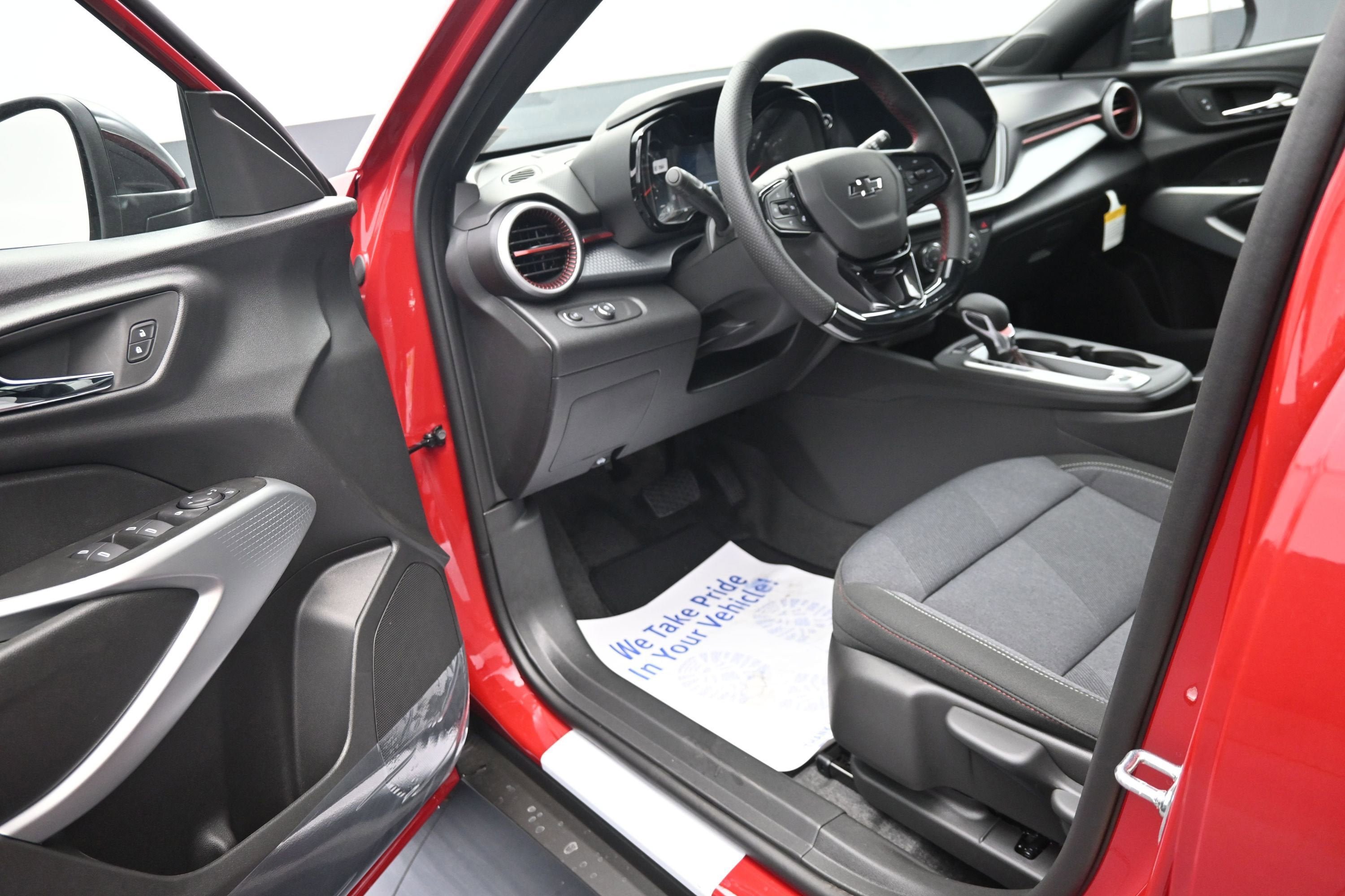 New 2026 Chevrolet Trax RS w/ Driver Confidence Package FWD image 9