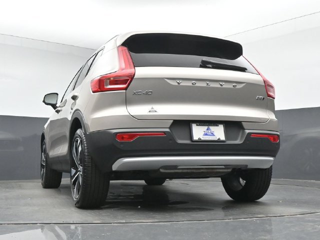 Used 2024 Volvo XC40 B5 Ultimate AWD/4WD image 37