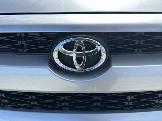 Used 2018 Toyota 4Runner SR5 AWD/4WD image 10