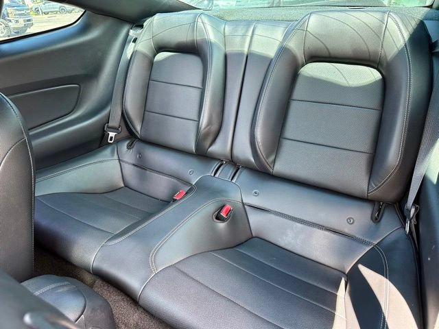 Used 2017 Ford Mustang GT Premium w/ GT Performance Package RWD image 19