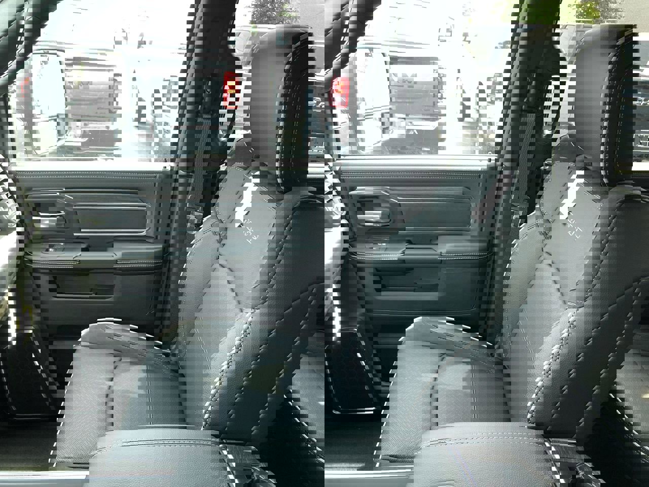 New 2026 RAM 2500 Laramie w/ Sport Appearance Package image 31