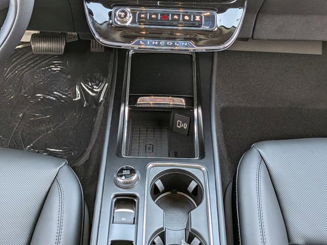 New 2026 Lincoln Corsair Premiere image 17