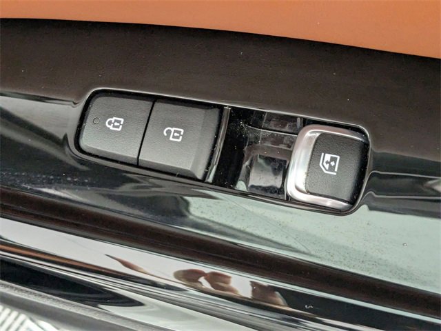 Used 2023 Kia Carnival SX image 39