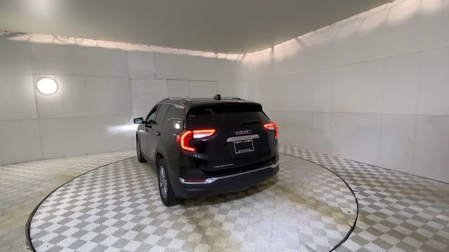 Used 2023 GMC Terrain SLT image 6