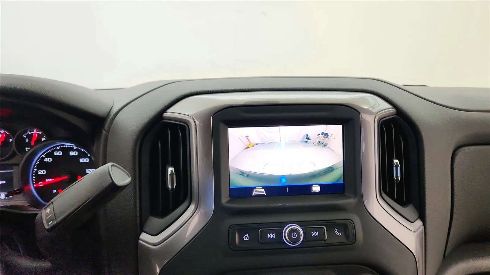 Used 2020 Chevrolet Silverado 1500 Custom Trail Boss w/ Custom Convenience Package image 24