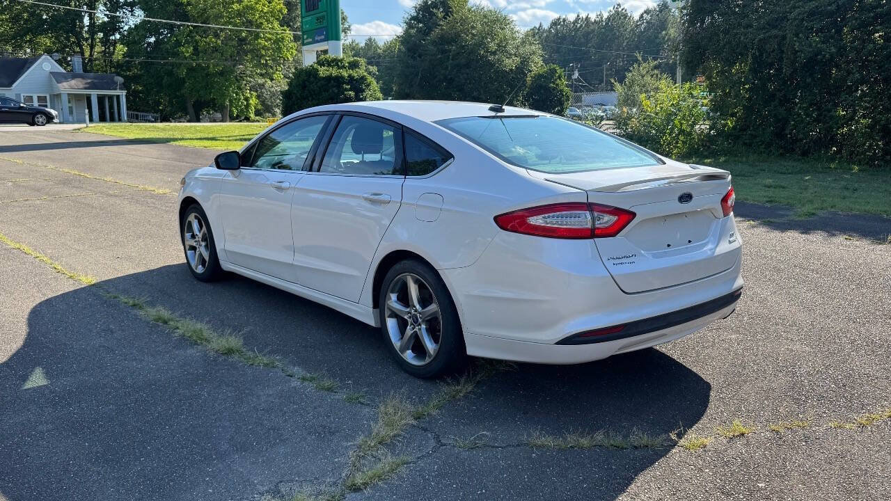 Used 2013 Ford Fusion SE FWD image 6