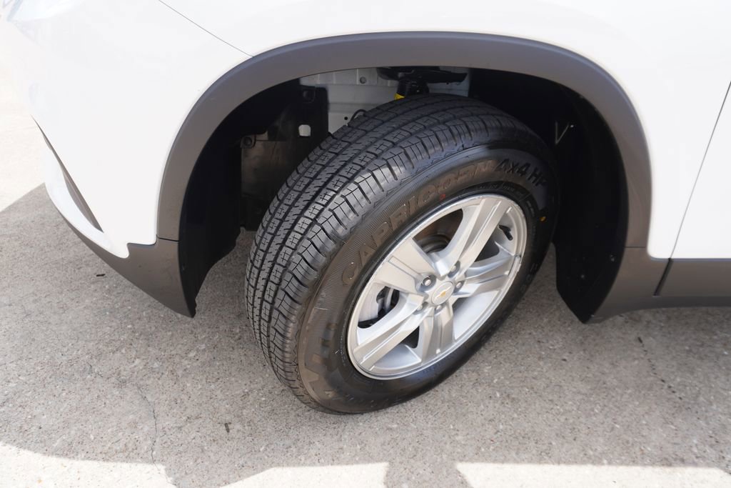 Used 2022 Chevrolet Trax LT w/ LT Convenience Package image 27