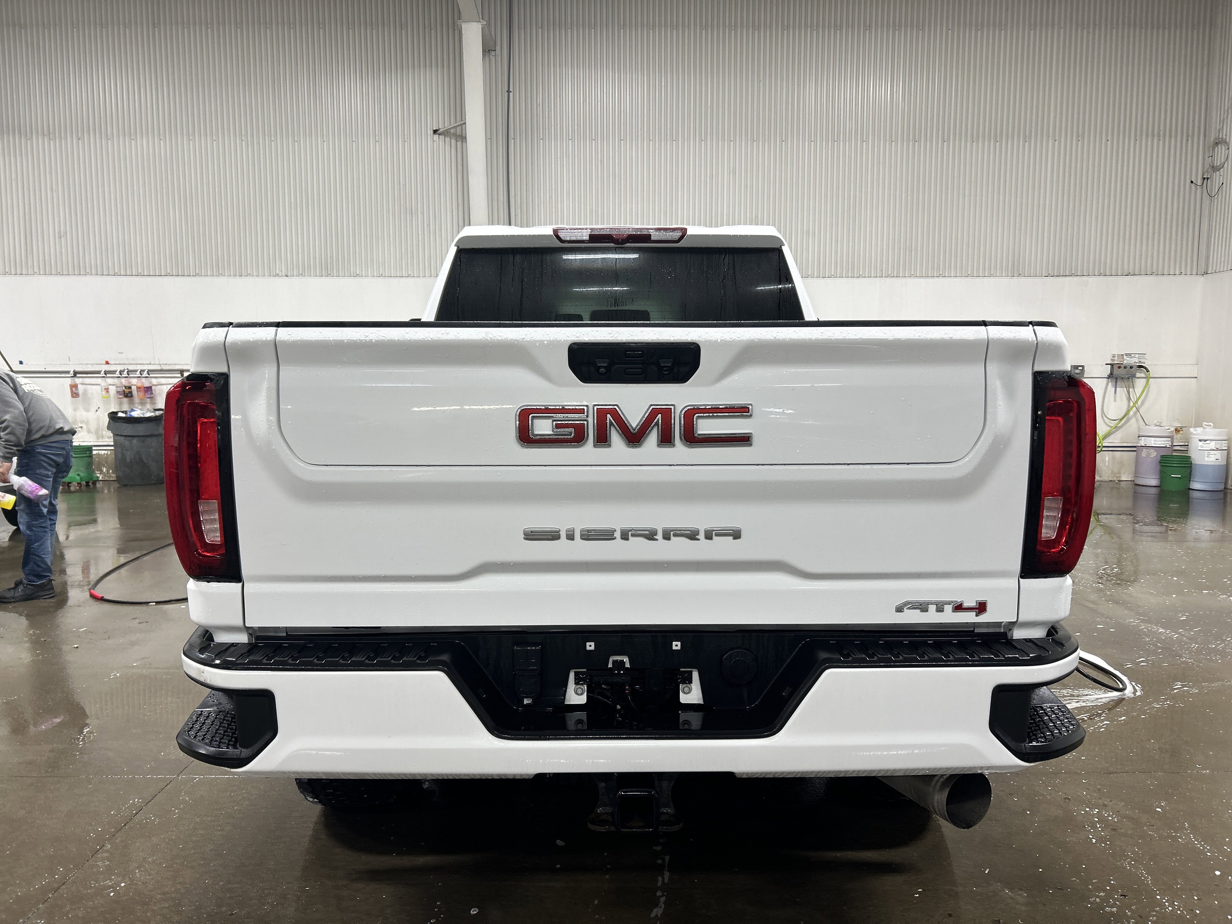 Used 2023 GMC Sierra 2500 AT4 w/ Gooseneck/5TH Wheel Package image 5