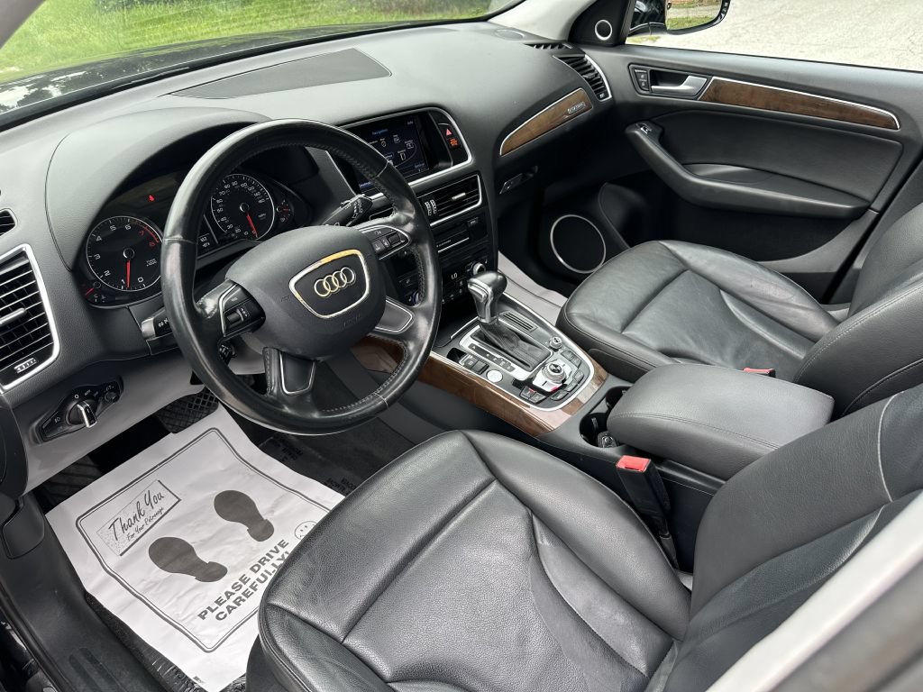 Used 2017 Audi Q5 2.0T Premium Plus w/ Technology Package AWD/4WD image 7