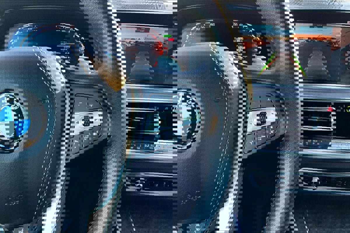 Used 2022 BMW X5 xDrive40i w/ Premium Package image 16