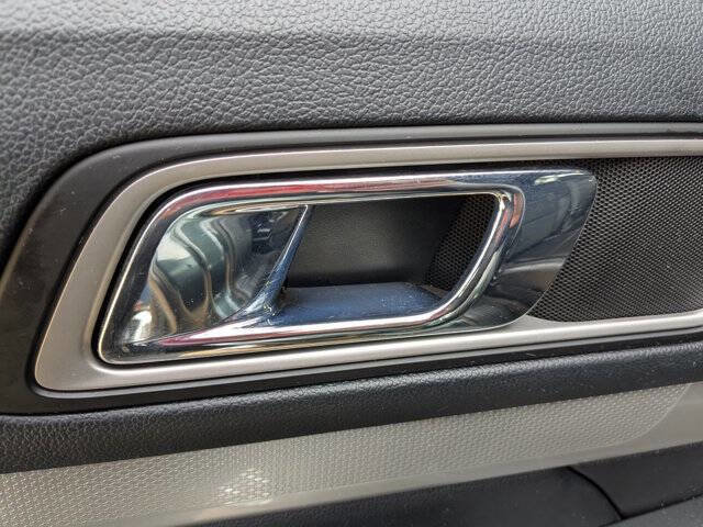 Used 2016 Ford Explorer XLT w/ Equipment Group 202A image 28