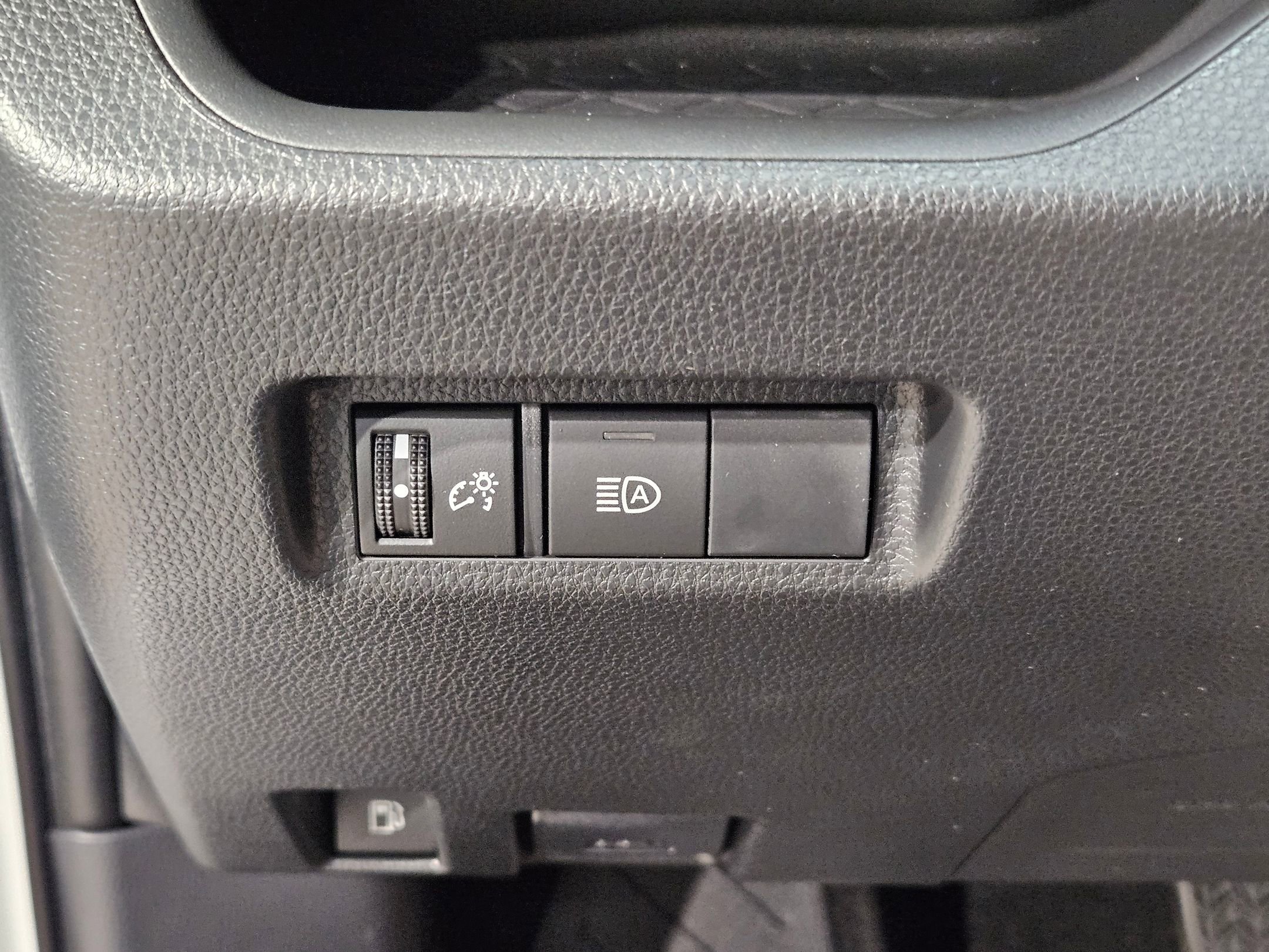 New 2025 Toyota RAV4 LE image 13