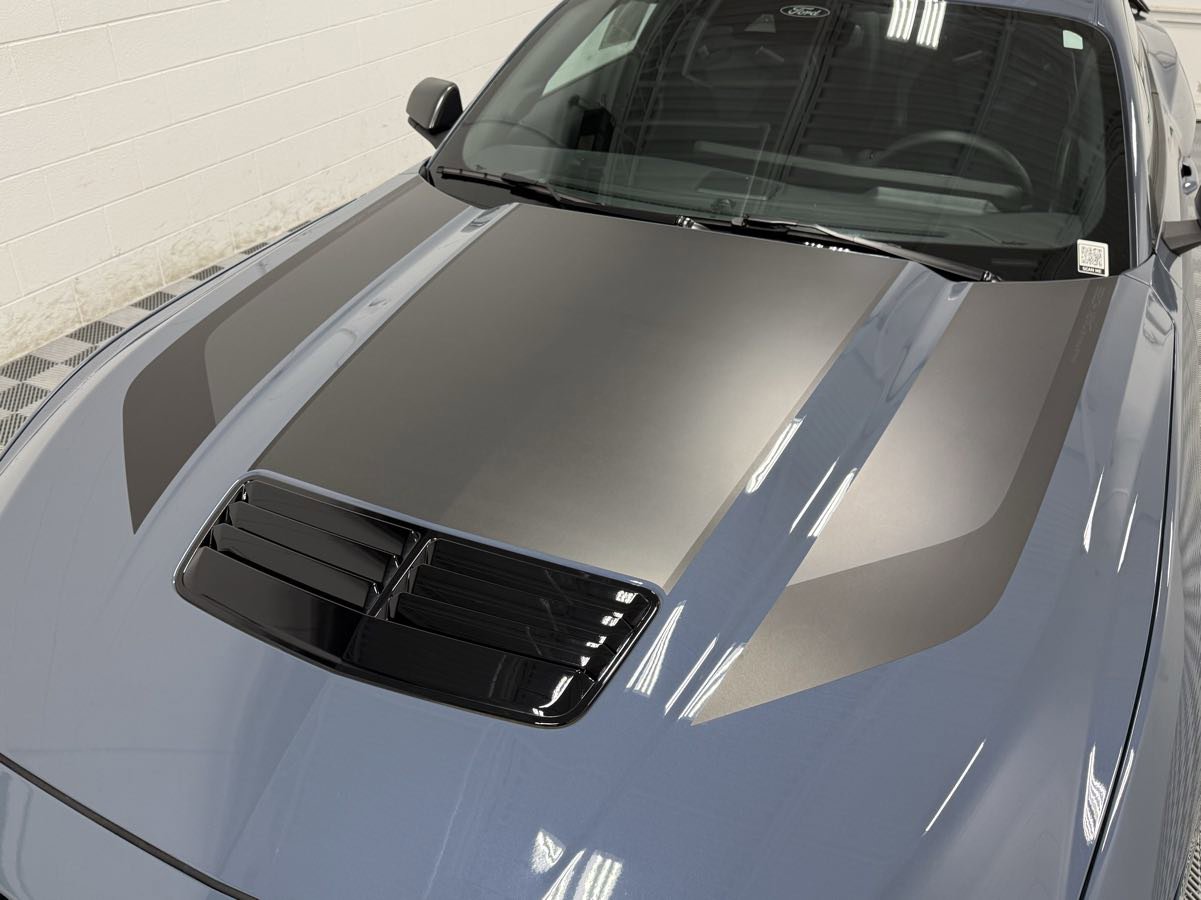 Used 2024 Ford Mustang Dark Horse image 10