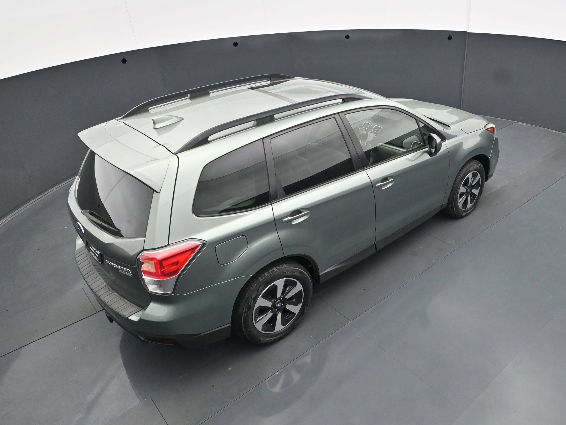 Used 2017 Subaru Forester 2.5i Premium w/ Popular Package #2A AWD/4WD image 40