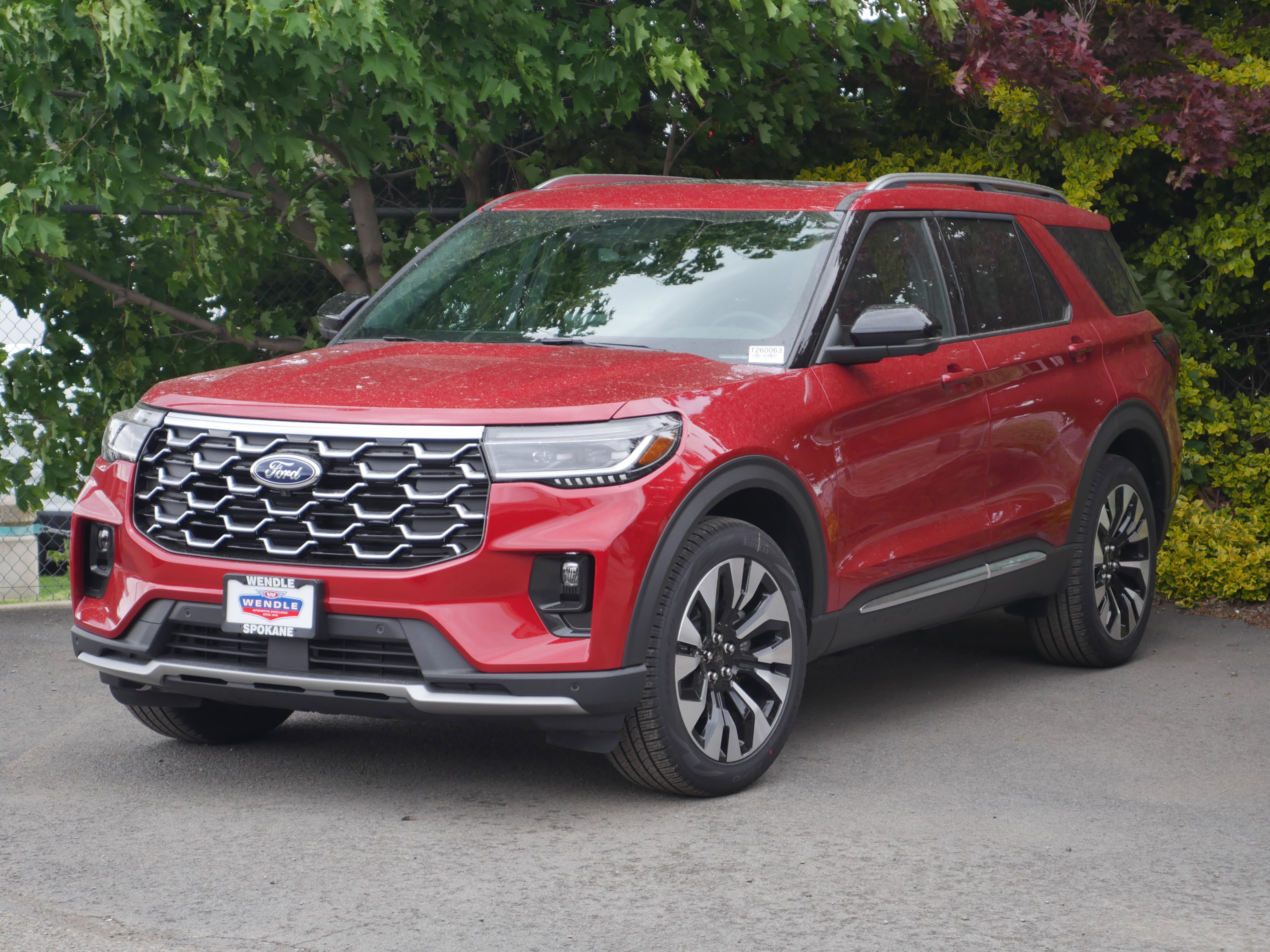 New 2026 Ford Explorer Platinum AWD/4WD image 2