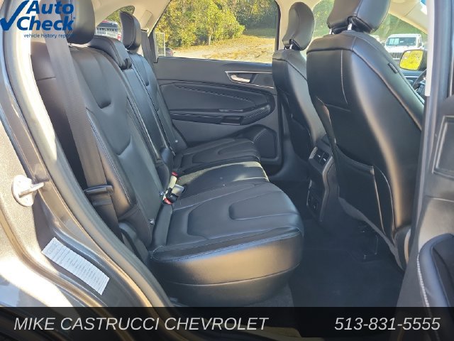 Used 2018 Ford Edge Titanium w/ Technology Package FWD image 26