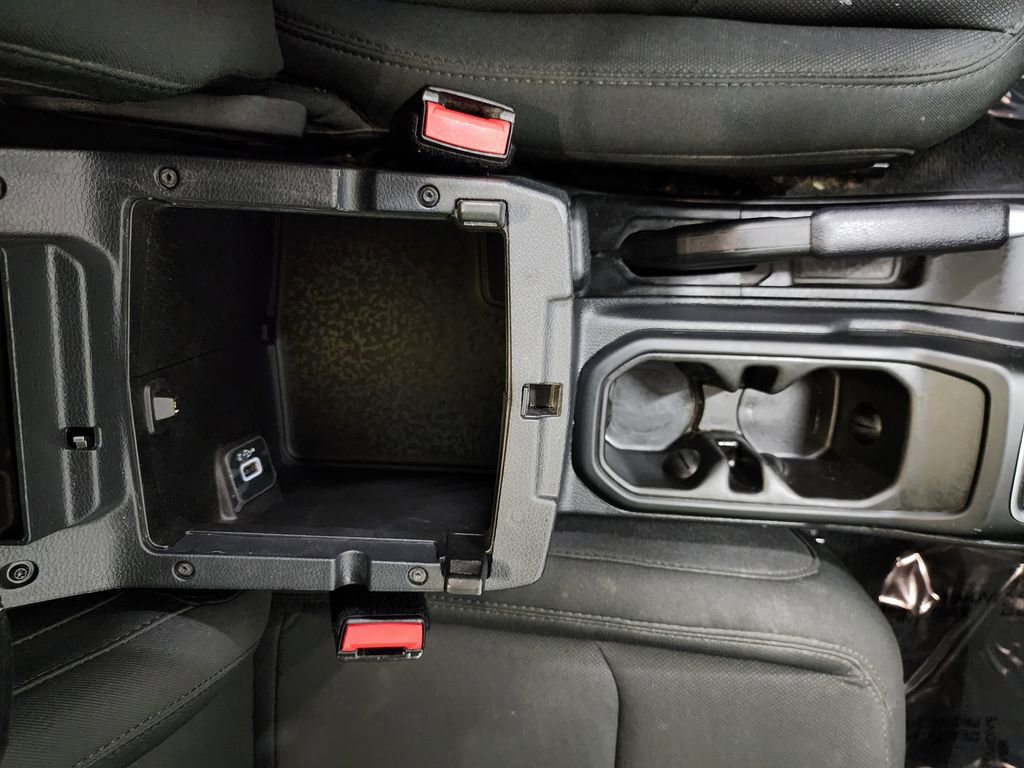 Used 2021 Jeep Wrangler Unlimited Sahara w/ Uconnect 4C Nav & Sound Group AWD/4WD image 20