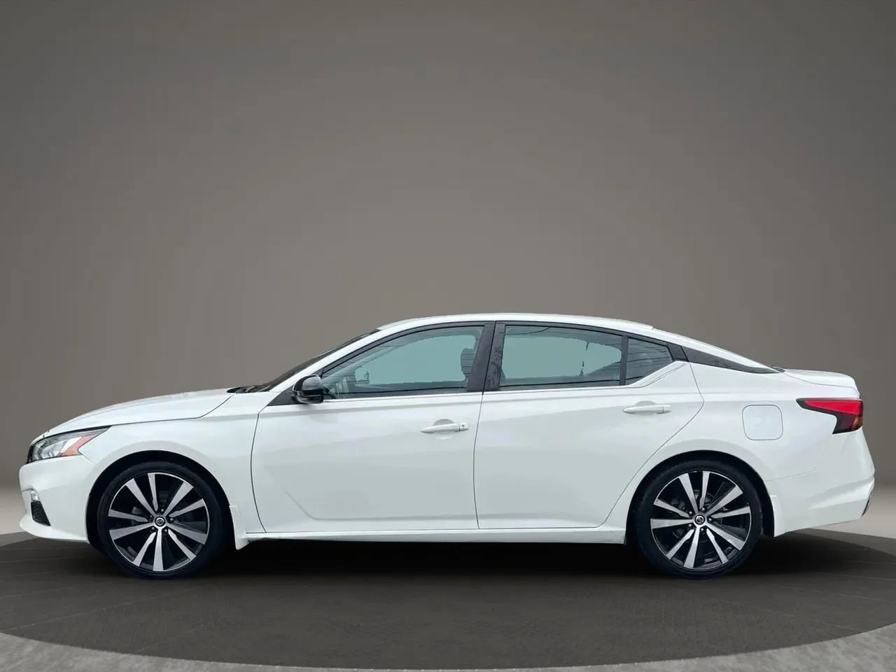 Used 2021 Nissan Altima 2.0 SR image 8