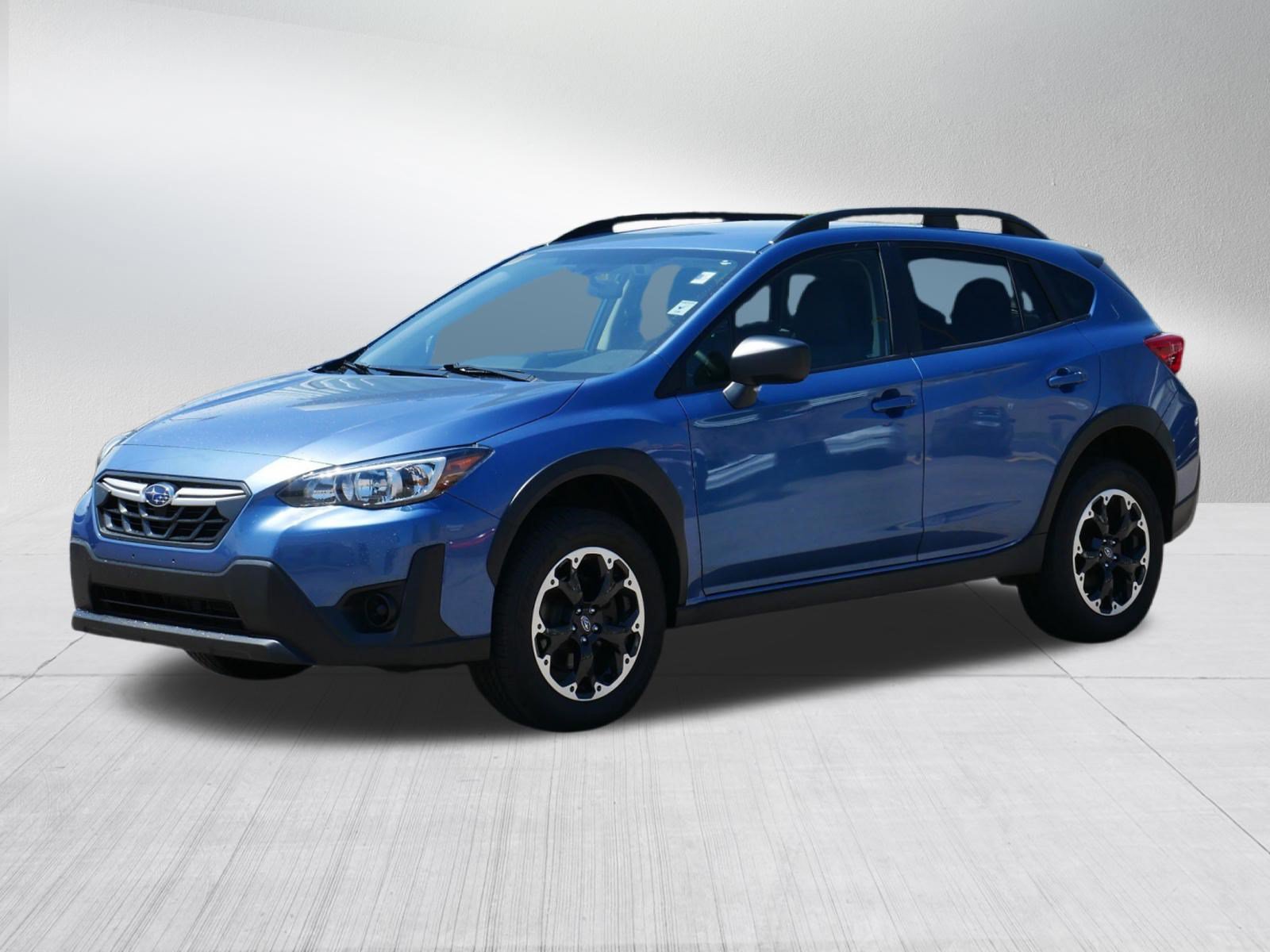 Used 2023 Subaru Crosstrek 2.0i AWD/4WD image 3
