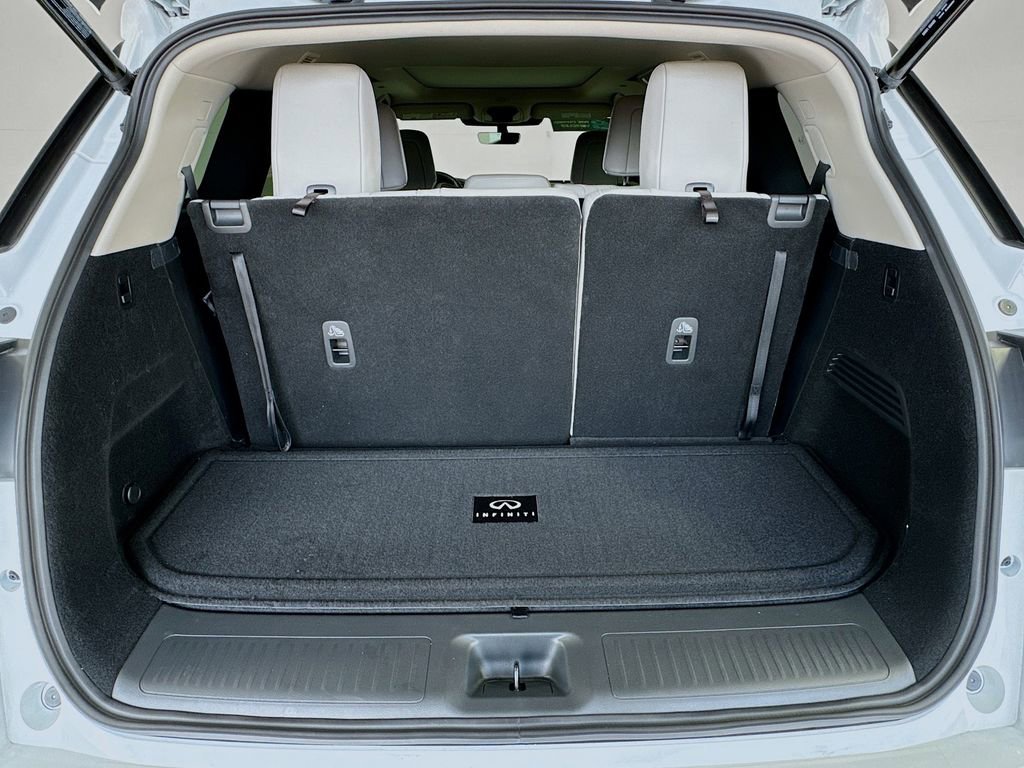 Certified 2026 INFINITI QX60 Luxe w/ Cargo Package image 28
