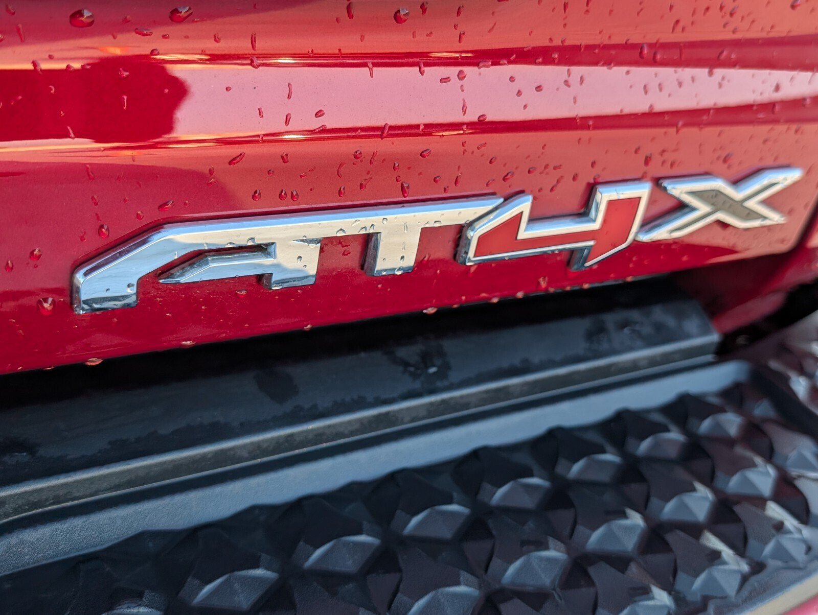Used 2025 GMC Canyon AT4 w/ AT4X Package AWD/4WD image 10