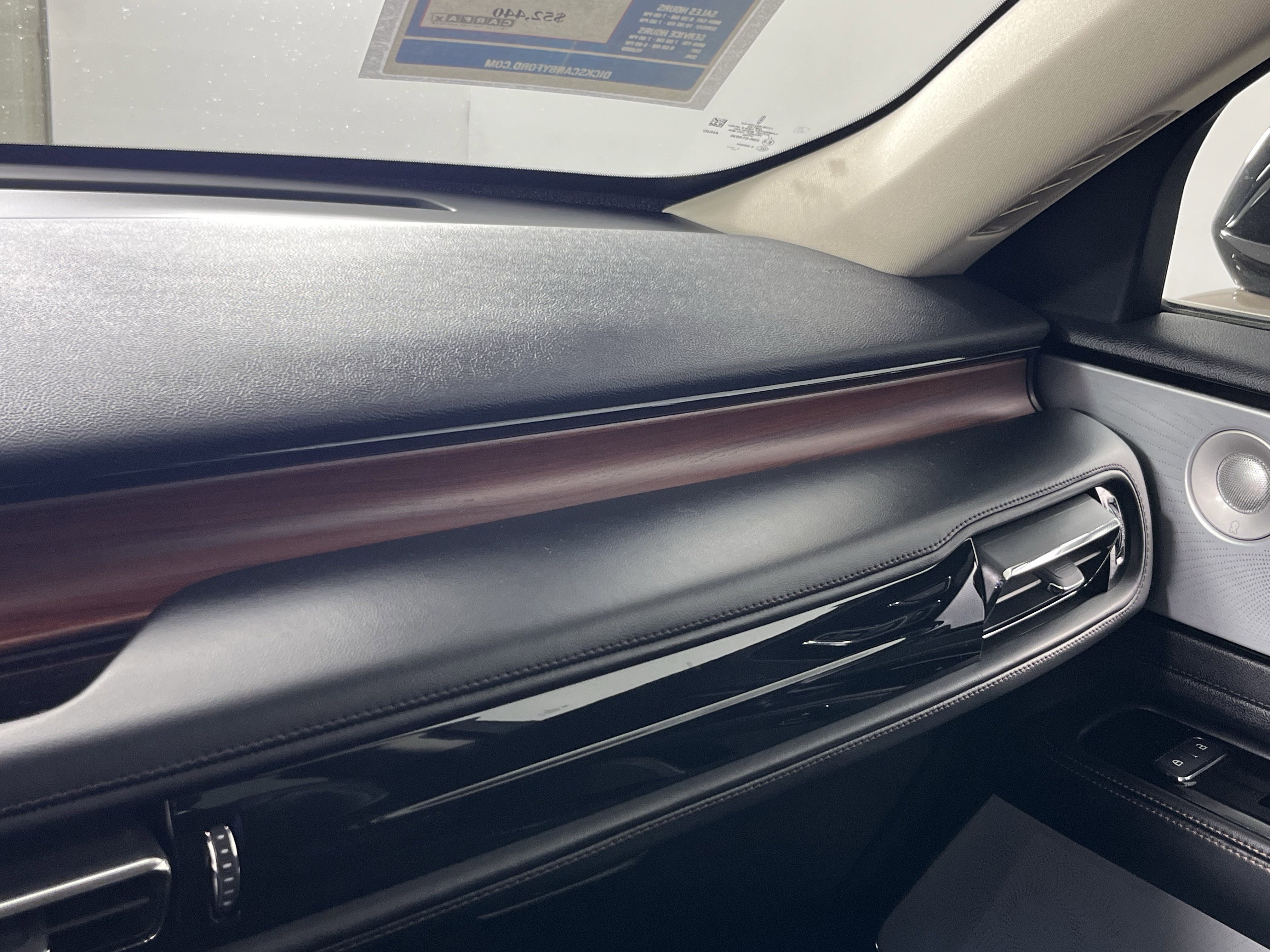 Used 2022 Lincoln Aviator Reserve w/ Equipment Group 201A image 20