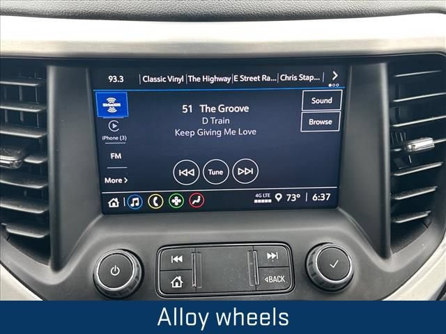 Certified 2023 GMC Acadia SLE w/ Driver Convenience Package AWD/4WD image 30