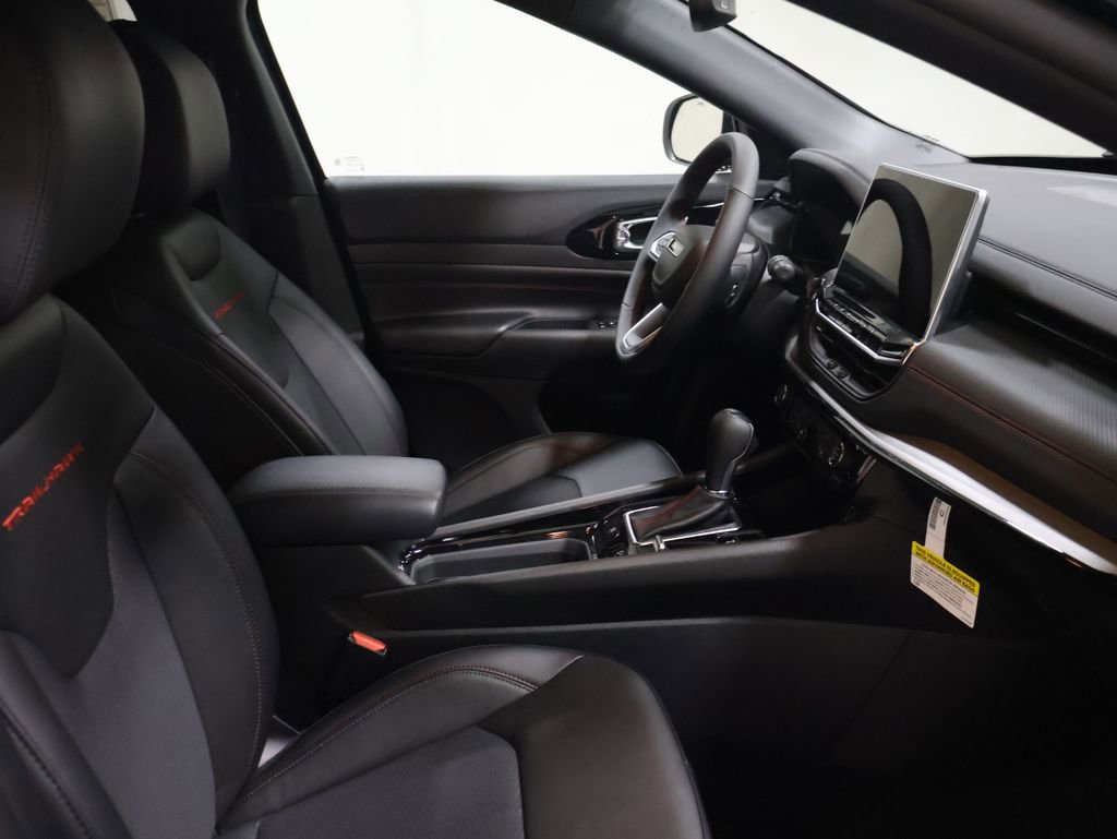 New 2026 Jeep Compass Trailhawk AWD/4WD image 18