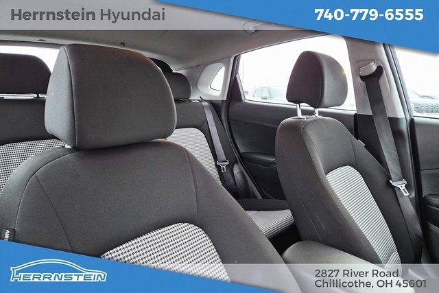 Used 2023 Hyundai Kona SE w/ Cargo Package image 26