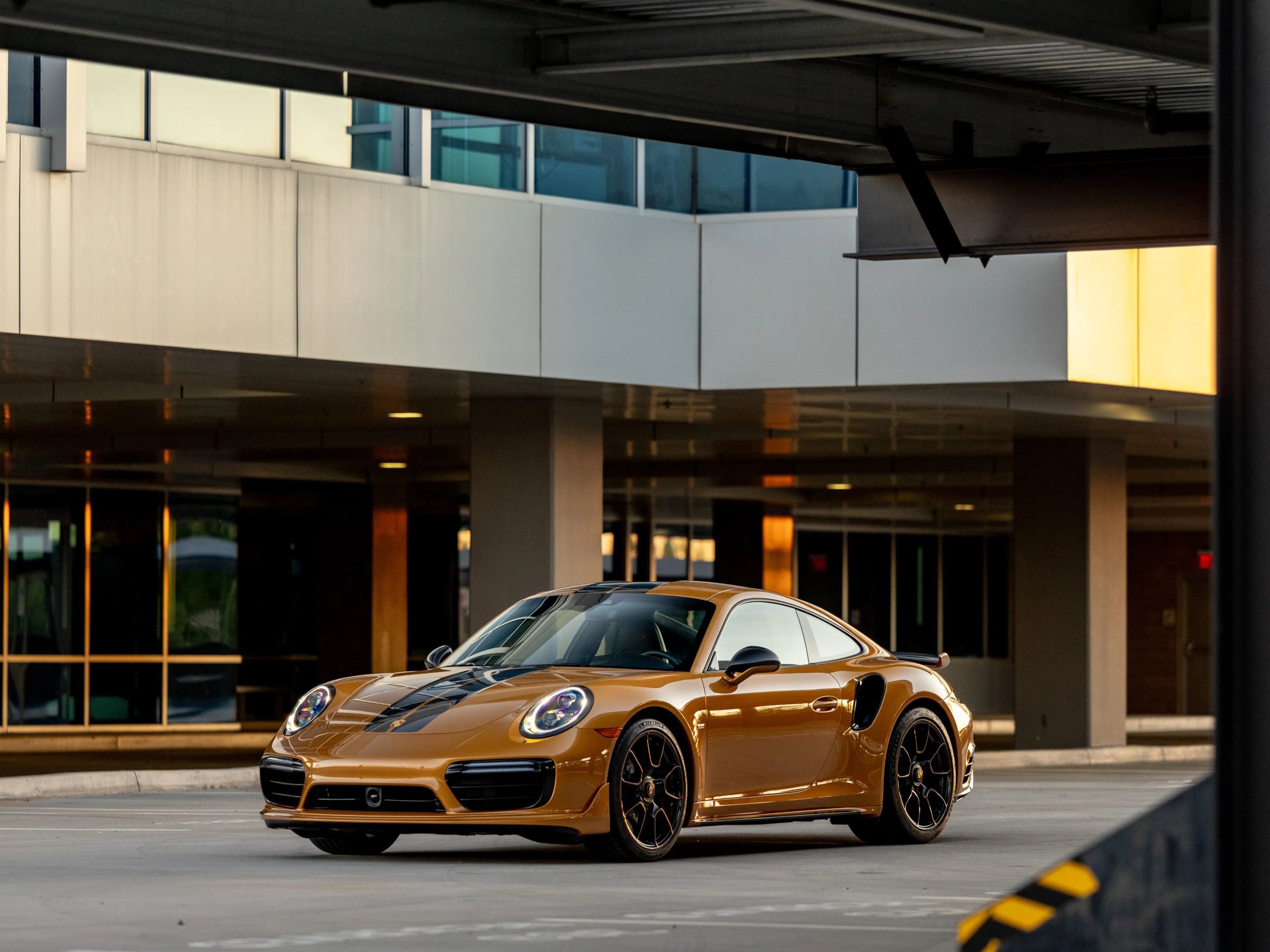 Used 2018 Porsche 911 Turbo S AWD/4WD image 4
