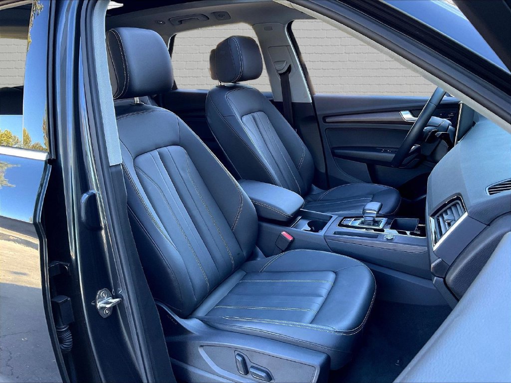 Used 2024 Audi Q5 2.0T Premium w/ Convenience Package AWD/4WD image 20