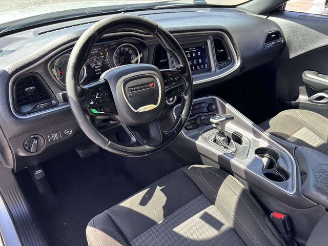 Used 2020 Dodge Challenger SXT RWD image 7