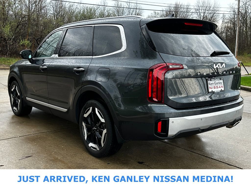 Used 2024 Kia Telluride S AWD/4WD image 5