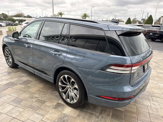 New 2026 Lincoln Aviator 2WD w/ Jet Appearance Package image 4